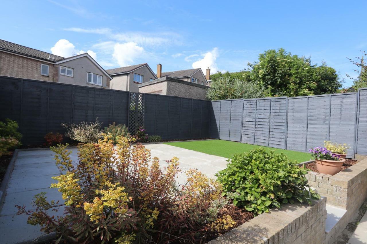 Dunfermline - Luxury 3 Bedroom 2 Bathroom Detached House With Garden Екстер'єр фото
