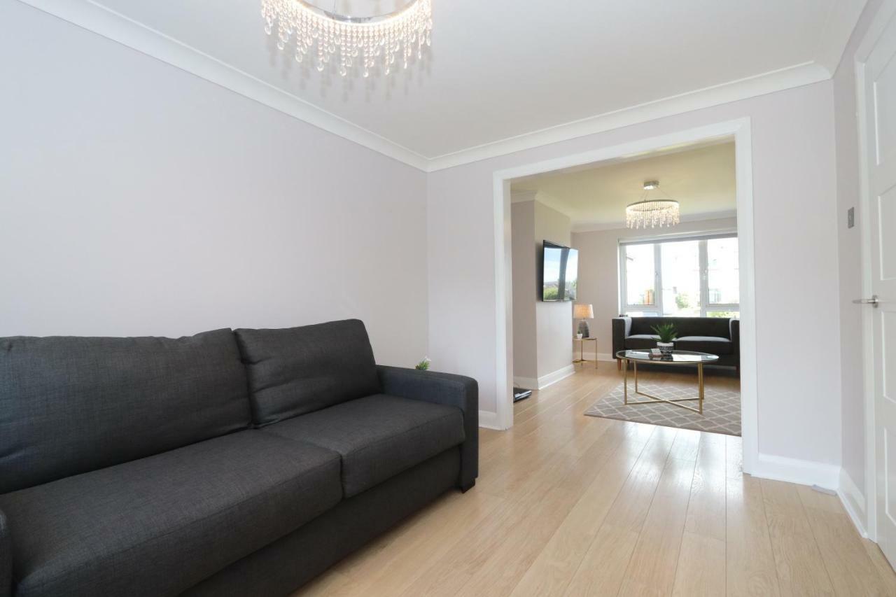 Dunfermline - Luxury 3 Bedroom 2 Bathroom Detached House With Garden Екстер'єр фото